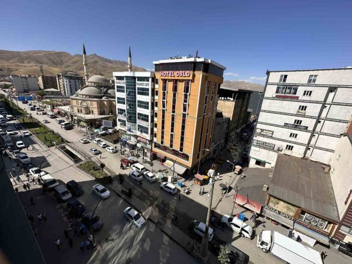 Yüksekova’da Vatandaşlar Artan Kiralardan Şikayetçi