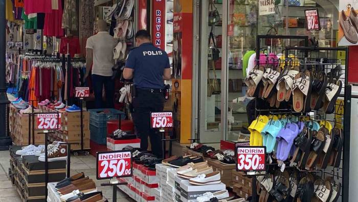 Tabancasını Temizlerken Kendini Vurdu