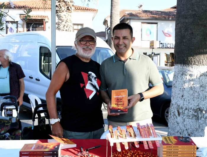Kuşadası Kitap Fuarı Kapılarını Açtı