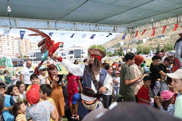 Muhteşem Çocuk Şenliği