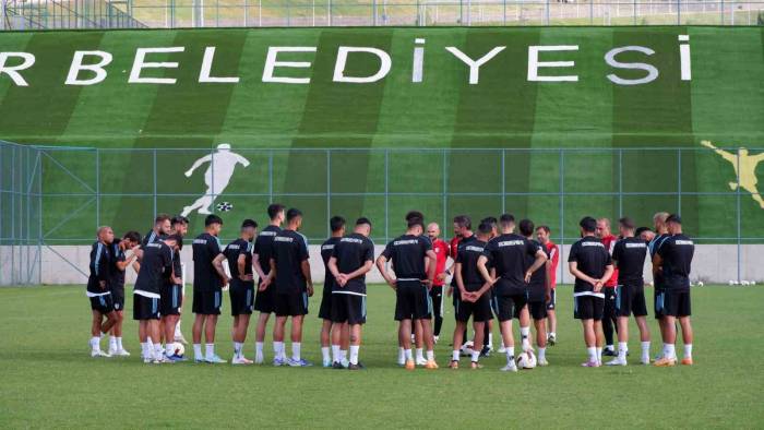 Hakan Kutlu: "lige Kendi Sahamızda Başlamak İstiyoruz"