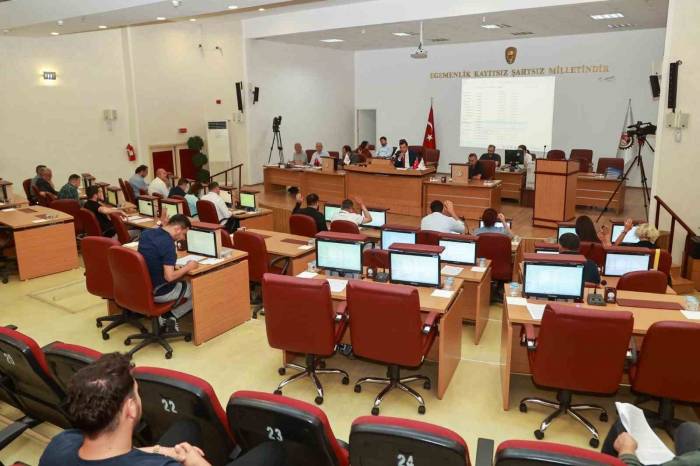 Uşak’ta Toplu Taşıma Ücretlerine Zam Kabul Edildi