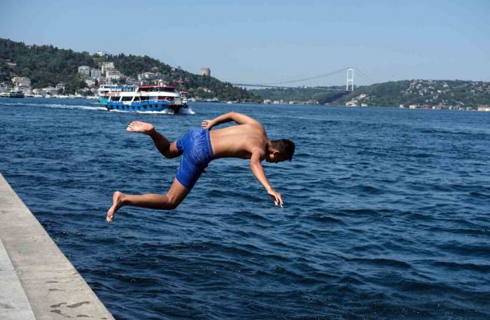 Mega Kentte ‘eyyam-ı Bahur’ Sıcaklıkları Etkisini Sürdürüyor