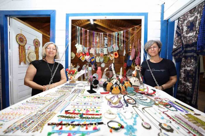 El Emeği Eserler Kazanca Dönüşüyor