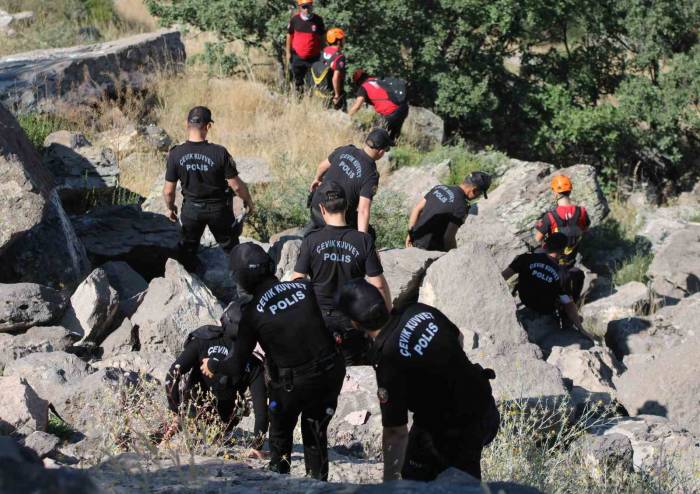 Tıp Fakültesi Öğrencisinden 13 Gündür Haber Alınamıyor