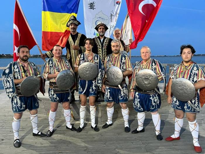 Yafem Romanya’da Ayakta Alkışlandı