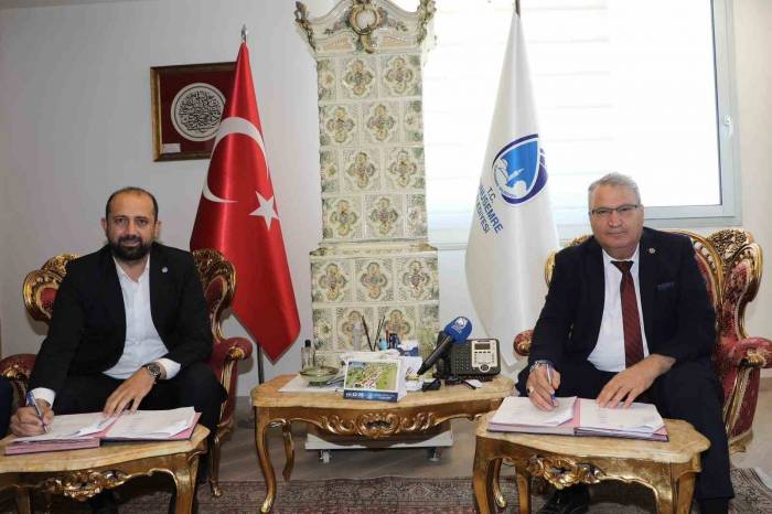 Yunusemre’de İşçilerin Yüzünü Güldüren Zam