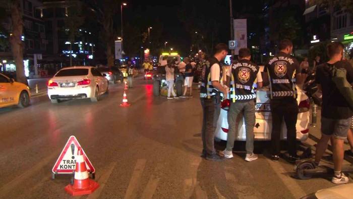 Bağdat Caddesi’nde Kurallara Uymayan Motosiklet Sürücülerine Ceza