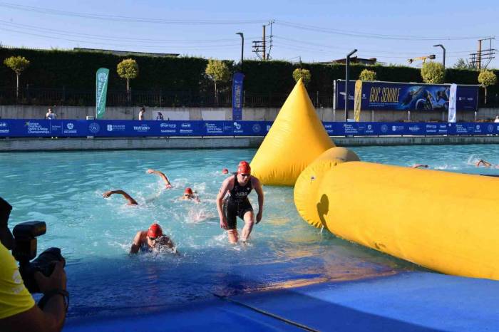 Balıkesir Triatlonu’na 32 Ülkeden 700 Sporcu Katıldı