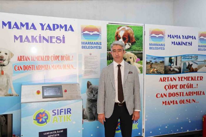 Marmaris’te Bir Ayda Bir Ton Mama Üretildi