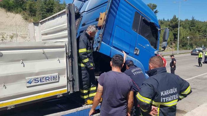 Alev Alan Tıra İtfaiye Ekipleri Müdahale Etti