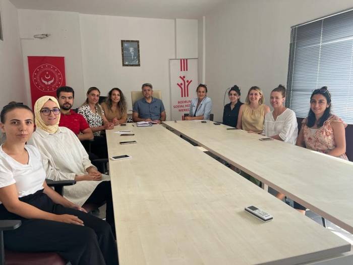 Muğla’da Roman Vatandaşlara Strateji Belgesi Verilmeye Devam Ediliyor