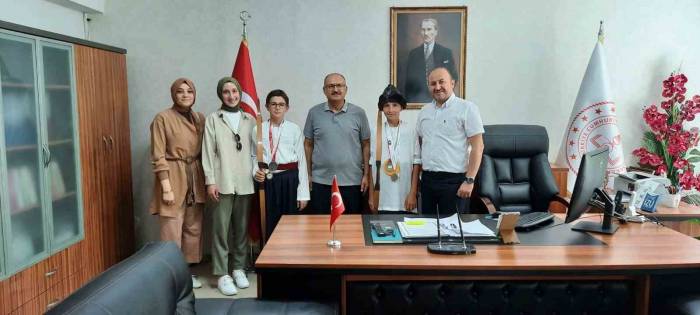 Gedizli Okçu Bursa’da Düzenlenen Uluslararası Turnuvadan Üçüncülükle Döndü