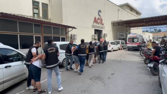 Hatay’da Mala Zarar Verme Ve Genel Güvenliği Kasten Tehlikeye Sokan 5 Kişi Yakalandı
