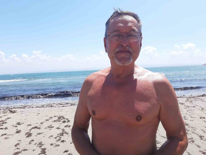 Denize Giren Tatilciler Fırtına Çıkınca Kendilerini Sahile Attı