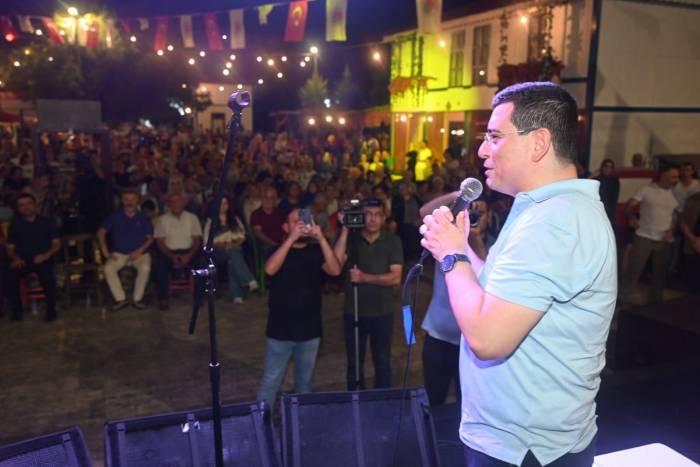 Kepez’in Nostaljik Yeşilçam Sokağı Açıldı