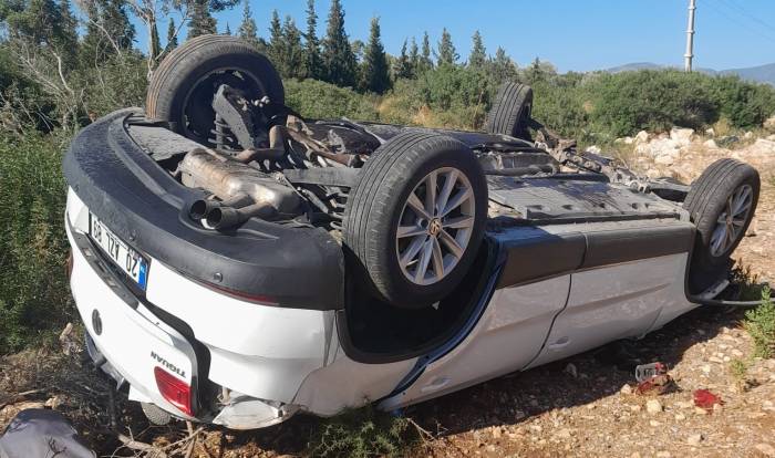 Kontrolden Çıkan Otomobil Takla Attı: 4 Yaralı