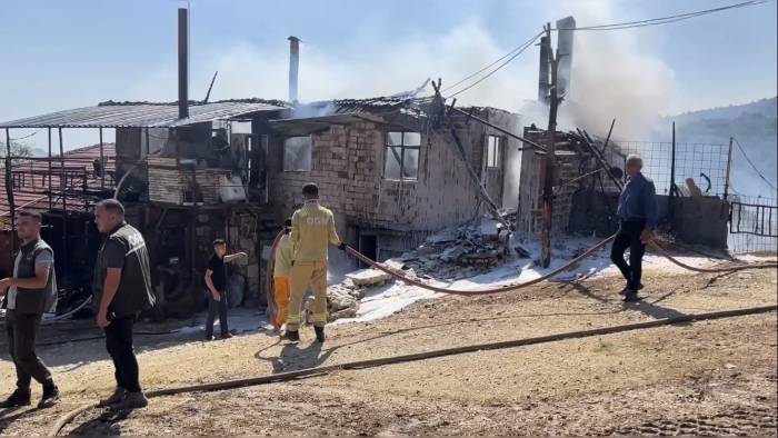 Burdur’da Ev Alev Alev Yandı
