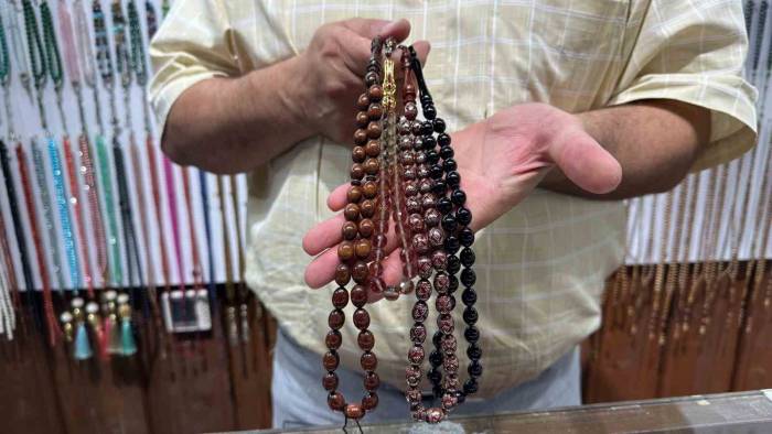 Depremden Sonra Tespihlere Talep Arttı