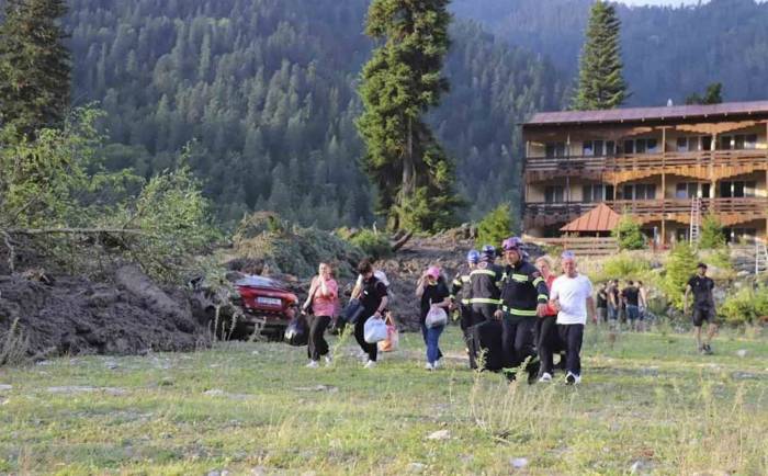 Gürcistan’da Toprak Kaymasında Can Kaybı 17’ye Yükseldi