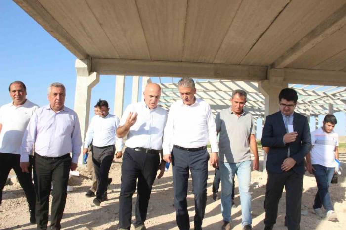 Türkiye’nin İlk Elma Borsa Binası Hızla Yükseliyor