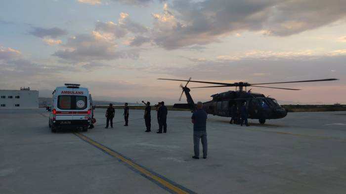 Van’da Hamile Kadın Skorsky Helikopterle Hastaneye Ulaştırıldı