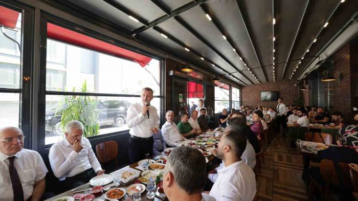 Başkan Büyükakın, Gebze Esnafıyla Buluştu