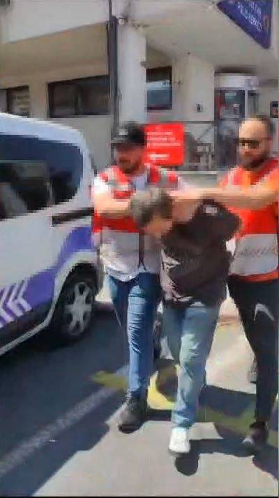 Eyüpsultan’da Kedilere Asit Dökerek Zarar Verdiği İddia Edilen Şüpheli Tutuklandı