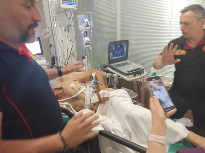 İnşaat İşçisinin Vücuduna 1,5 Metrelik Demir Saplandı
