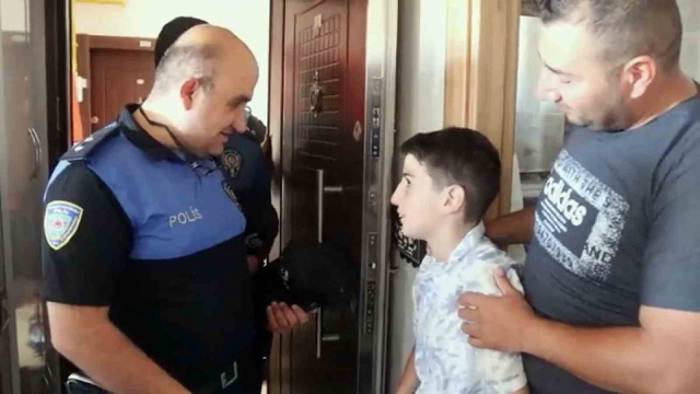 Kayseri Polisinden Alkışlanacak Hareket: Umut’u Doğum Gününde Yalnız Bırakmadılar