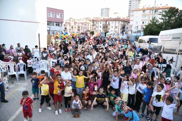 Pursaklar Yaza Damga Vuruyor