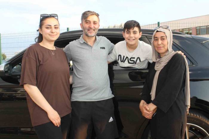 Gurbetçiler: “almanya’da Hayat Şartları Çok Zor”