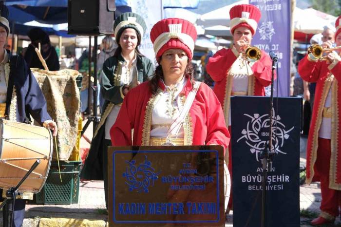 Büyükşehir 50 Mahallede Kültür Sanat Etkinlikleri Düzenleyecek