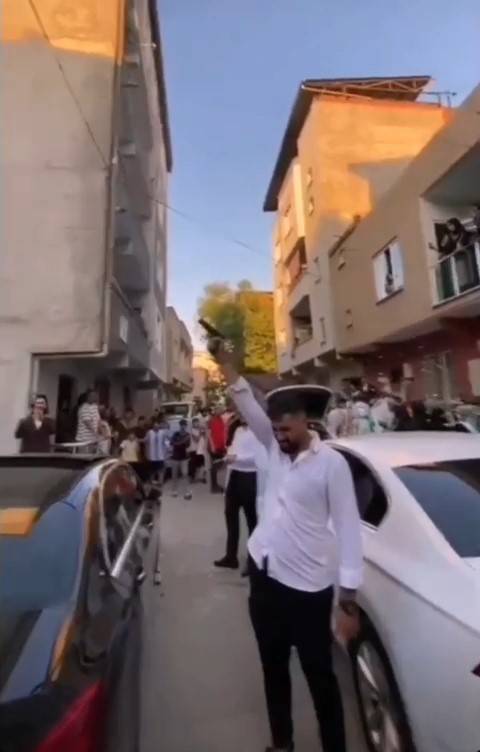 Düğün Magandaları Kamerada, Sokak Arasında Arka Arkaya Ateş Açtılar
