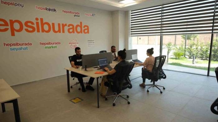 ‘hepsiburada E-ticaret İhtisas Merkezleri’nin İlki Adana’da Açıldı