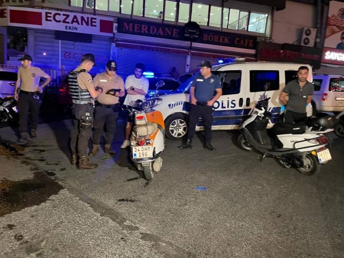 İstanbul’da Polisten Motosiklet Denetimi