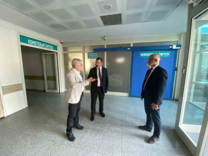 Rektör Hastanede İncelemede Bulundu