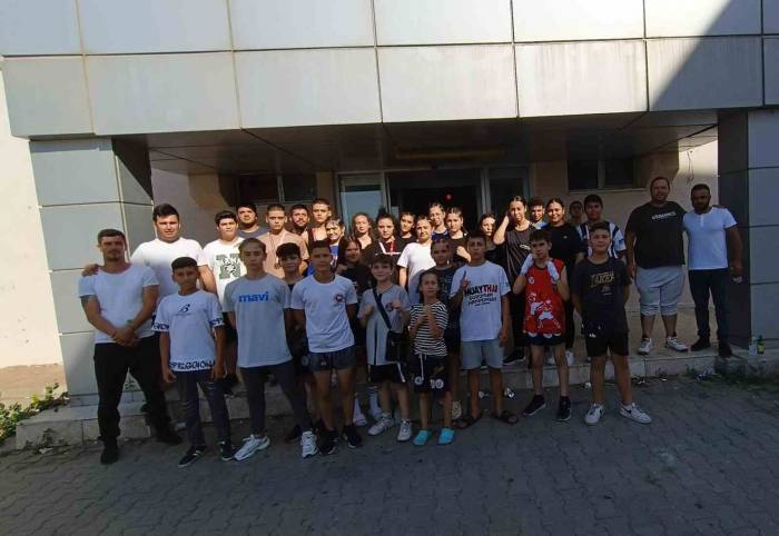 Salihli’ye Muaythaiden 27 Madalya