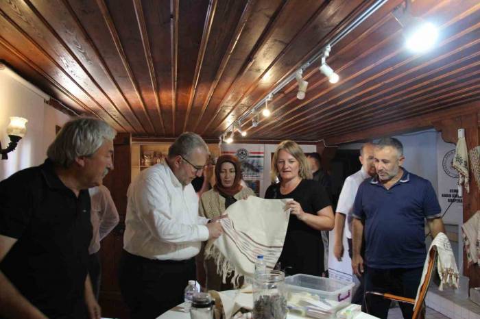 Ak Parti’den Osmaneli Çıkartması