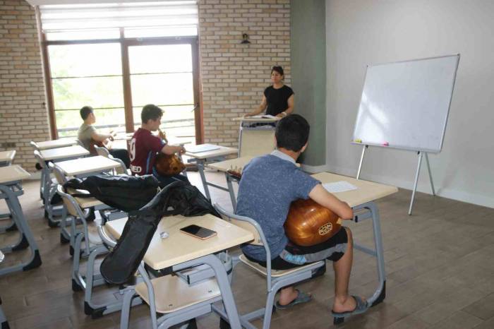 Akçaabat’ta Sanat Akademisi Açıldı