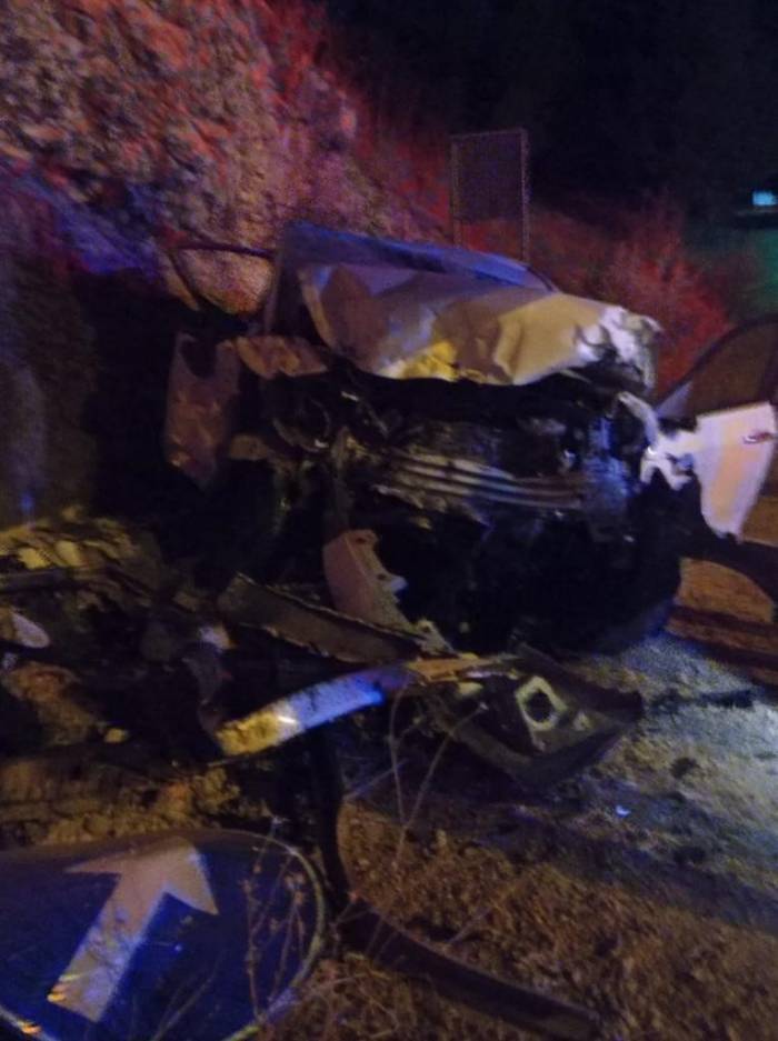 Burdur’da Otomobil Kayalıklara Çarptı: 1 Ölü
