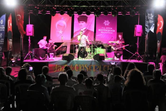 Büyükşehir’in Çeştepe’deki Konseri Yoğun İlgi Gördü