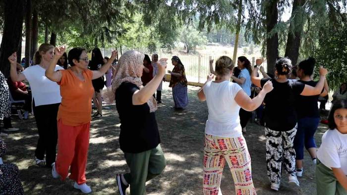 Denizlili Kadınlar Yaz Kampına Renk Kattı