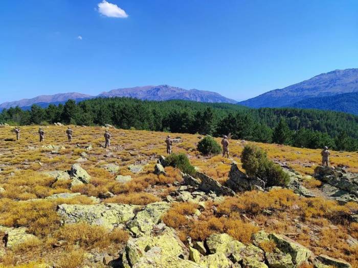 Komandolar Orman Yangınlarına Karşı Akdağ’ın Zirvesine Kamp Kurdu