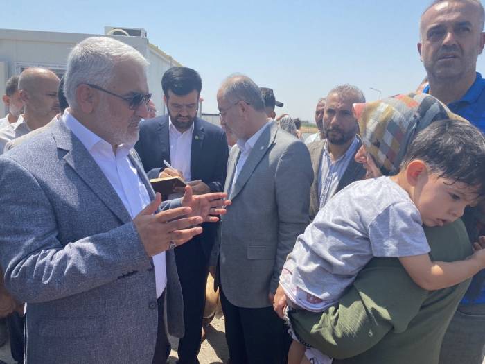 Hüda Par Genel Başkanı Yapıcıoğlu Depremzedelerle Bir Araya Geldi