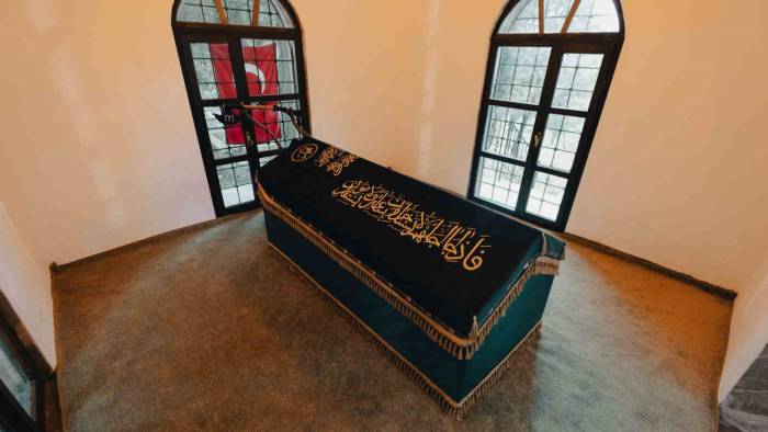 İnegöl Ücretsiz Turgut Alp Türbe Gezisi Düzenliyor