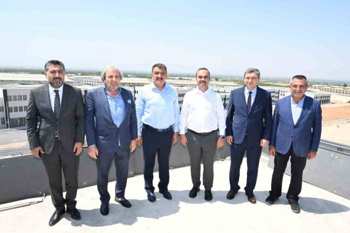 Bakan Kacır: "malatya’mızı Ve Tüm Deprem Bölgemizi Hızla Ayağa Kaldıracağız"