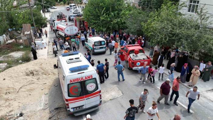 Gecekonduda Korkutan Yangın: Yangında Tartışma Çıktı 2 Gözaltı