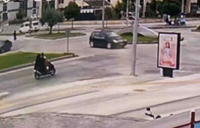 Otomobil İle Motosiklet Çarpıştı: 2 Yaralı