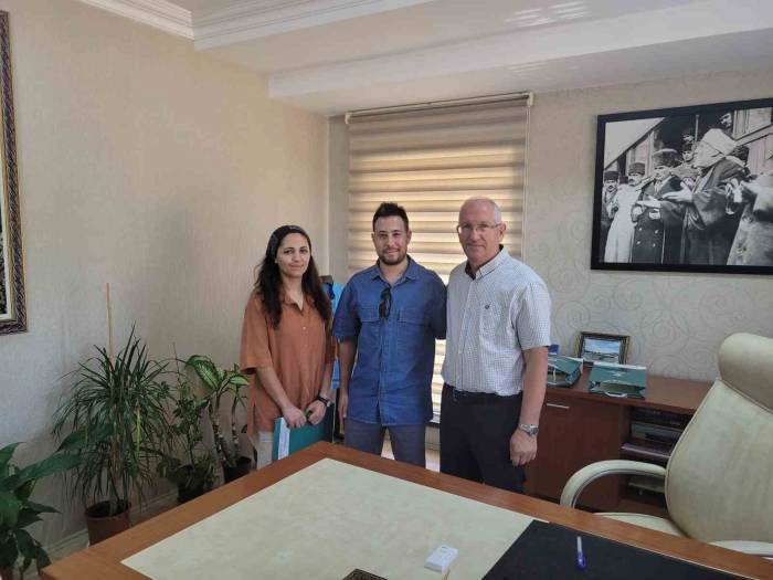 Yunanistanlı Genç Gazipaşa’da Müslüman Oldu